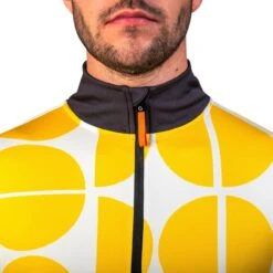 Gareth & Lucas Skipully The Six - Heren L - 100% Gerecycled Polyester - Midlayer Sportshirt - Wintersport 14 Gareth & Lucas Skipully The Six - Heren L - 100% Gerecycled Polyester - Midlayer Sportshirt - Wintersport -SkiKleding Winkel 1200x1200 232