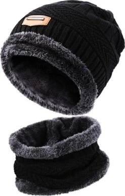 AA Commerce Gebreide Muts Met Sjaal - One Size - Zwart -SkiKleding Winkel 765x1200