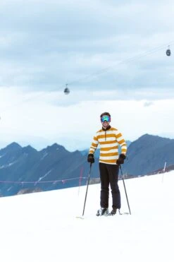 Gareth & Lucas Skipully The Four - Heren M - 100% Gerecycled Polyester - Midlayer Sportshirt - Wintersport 17 Gareth & Lucas Skipully The Four - Heren M - 100% Gerecycled Polyester - Midlayer Sportshirt - Wintersport -SkiKleding Winkel 799x1200 15