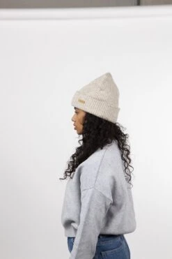 Barts Witzia Dames Muts - One Size - Lichtbruin -SkiKleding Winkel 800x1200 2