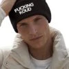 BEECHFIELD FUCKING KOUD Uniseks Muts - Zwart - Beanie - One Size - Grappige Teksten - Quotes - Original Kwoots - Wintersport - Aprés Ski Muts - Ik Wil Zomer -SkiKleding Winkel 959x1200